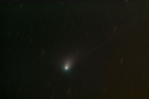 cometa0B5A6421-8723-3FB8-D0D6-F22F2D8D31CF.jpg